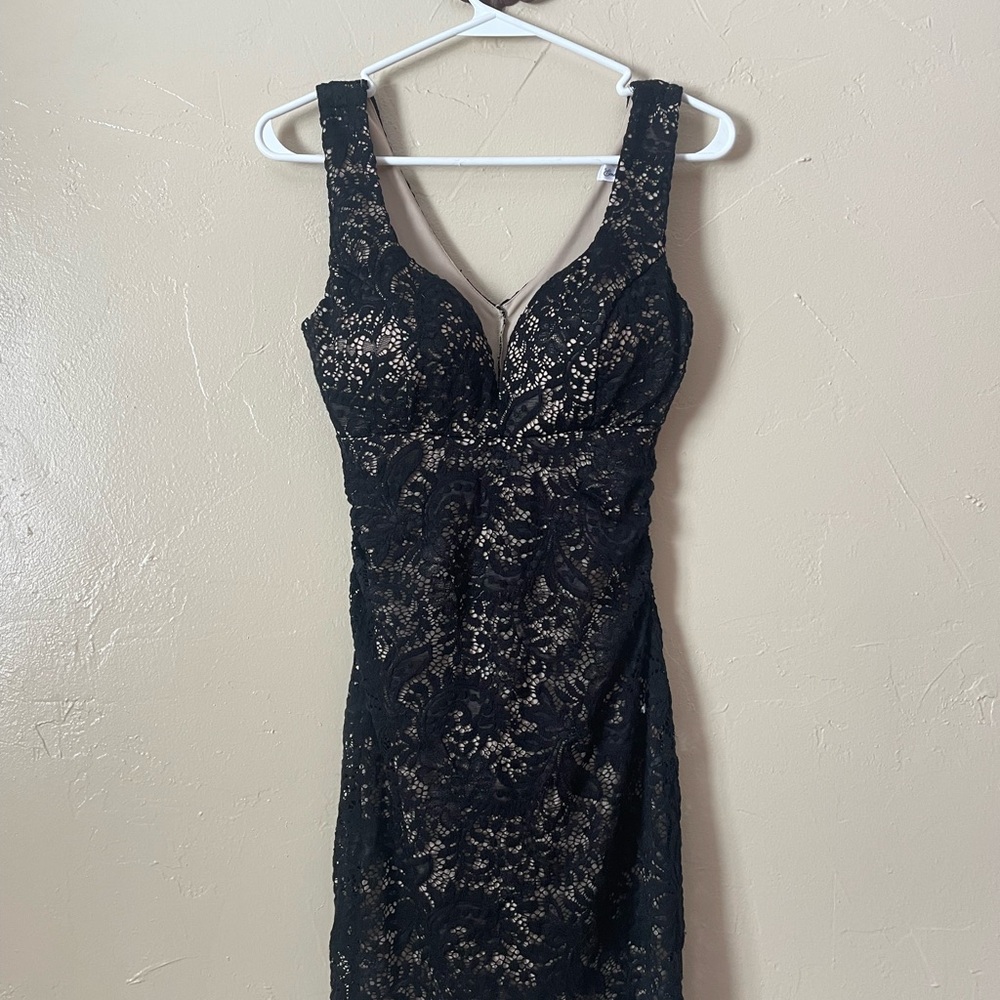 Emerald Sundae Black Lace Bodycon Mini Dress with Built-In Bra